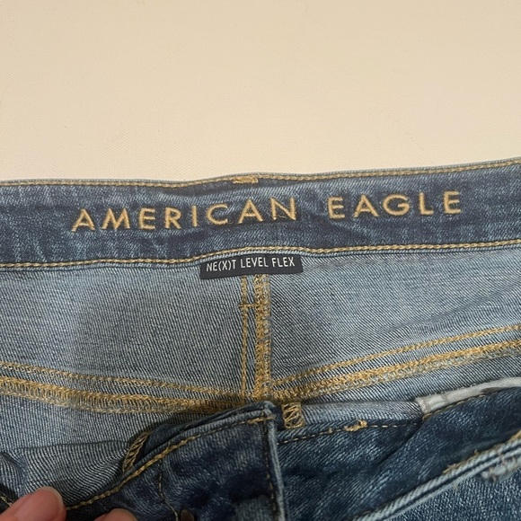 EUC‎ 2019 Men's American Eagle Distressed Denim Shorts Size 38🔥🔥 (R) - Picture 2 of 6
